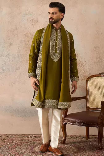 Mens green silk blend solid embroidered kurta and trouser with dupatta