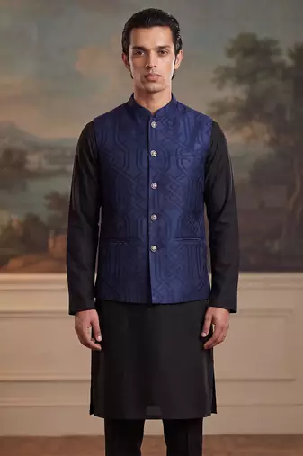 Mens violet jacquard woven design mandarin collar koti