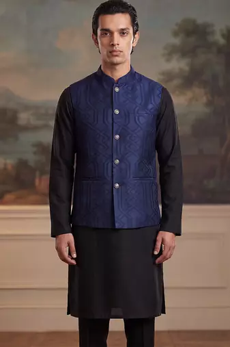 Mens violet jacquard woven design mandarin collar koti