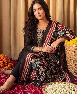 Women Ethnic Motifs Embroidered Regular Sequinned Kurta with Trousers & With Dupatta 1