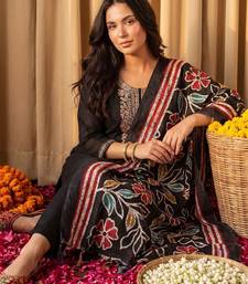 Women Ethnic Motifs Embroidered Regular Sequinned Kurta with Trousers & With Dupatta