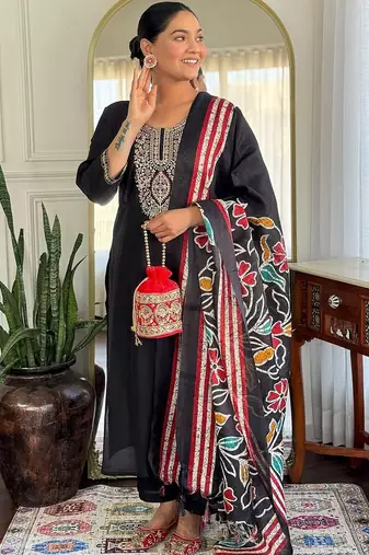 Women Ethnic Motifs Embroidered Regular Sequinned Kurta with Trousers & With Dupatta