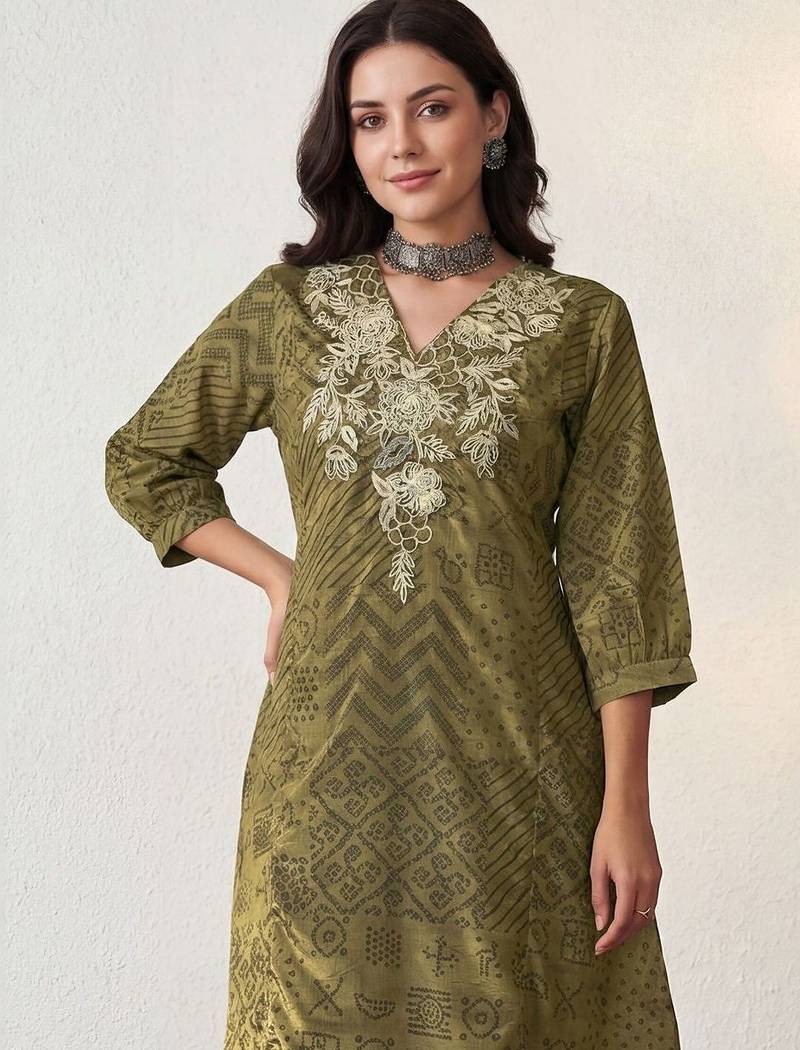 Women Bandhani Embroidered Regular Thread Work Kurta with Trousers