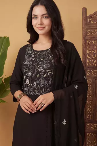 Women Floral Embroidered Regular Thread Work Kurta with Trousers & With Dupatta