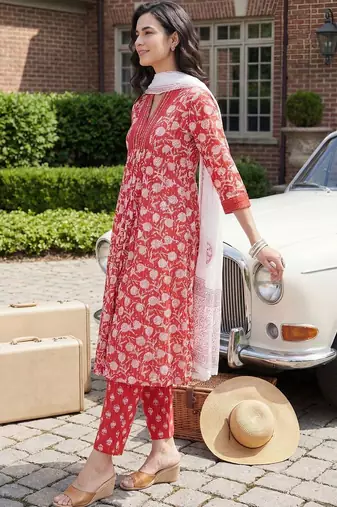 Women Floral Printed Pleated Beads and Stones Pure Cotton Kurta with Trousers & With Dupatta