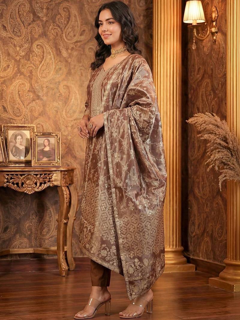 Women Floral Regular Kurta with Trousers & With Dupatta
