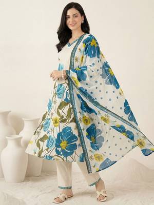Women Floral Printed Regular Pure Cotton Kurta with Trousers & With Dupatta 1