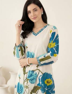 Women Floral Printed Regular Pure Cotton Kurta with Trousers & With Dupatta 3
