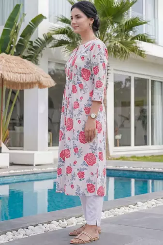 Women Floral Printed Regular Pure Cotton Kurta with Trousers