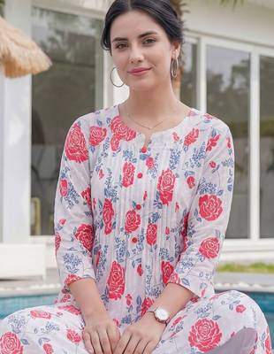Women Floral Printed Regular Pure Cotton Kurta with Trousers 5