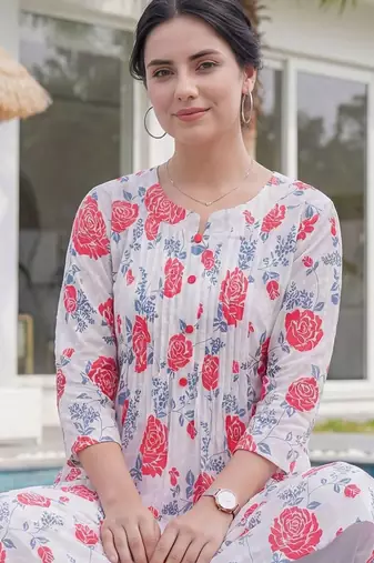 Women Floral Printed Regular Pure Cotton Kurta with Trousers