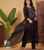 Women Floral Embroidered Regular Thread Work Kurta with Trousers & With Dupatta