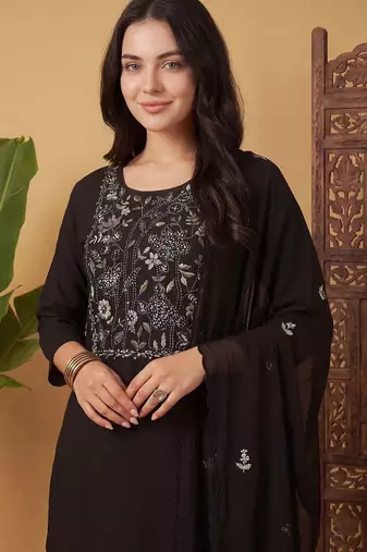 Women Floral Embroidered Regular Thread Work Kurta with Trousers & With Dupatta