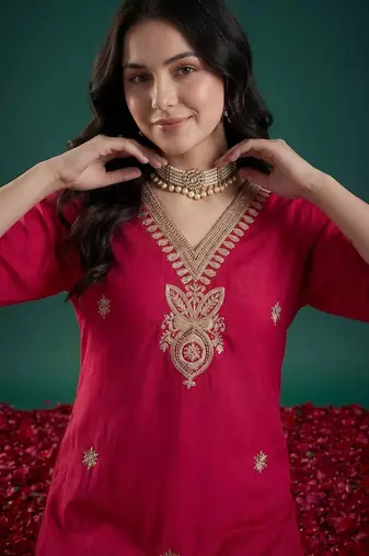 Women Ethnic Motifs Embroidered Regular Thread Work Kurta with Trousers & With Dupatta