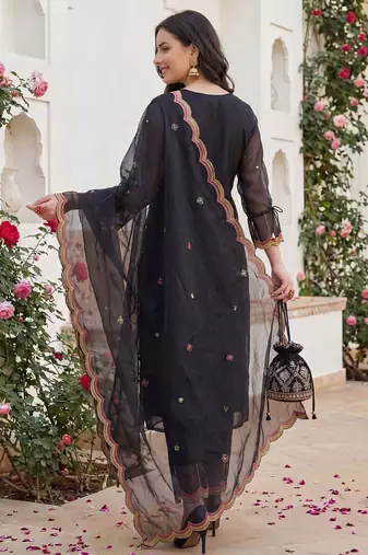 Women Floral Embroidered Regular Mirror Work Kurta with Trousers & With Dupatta