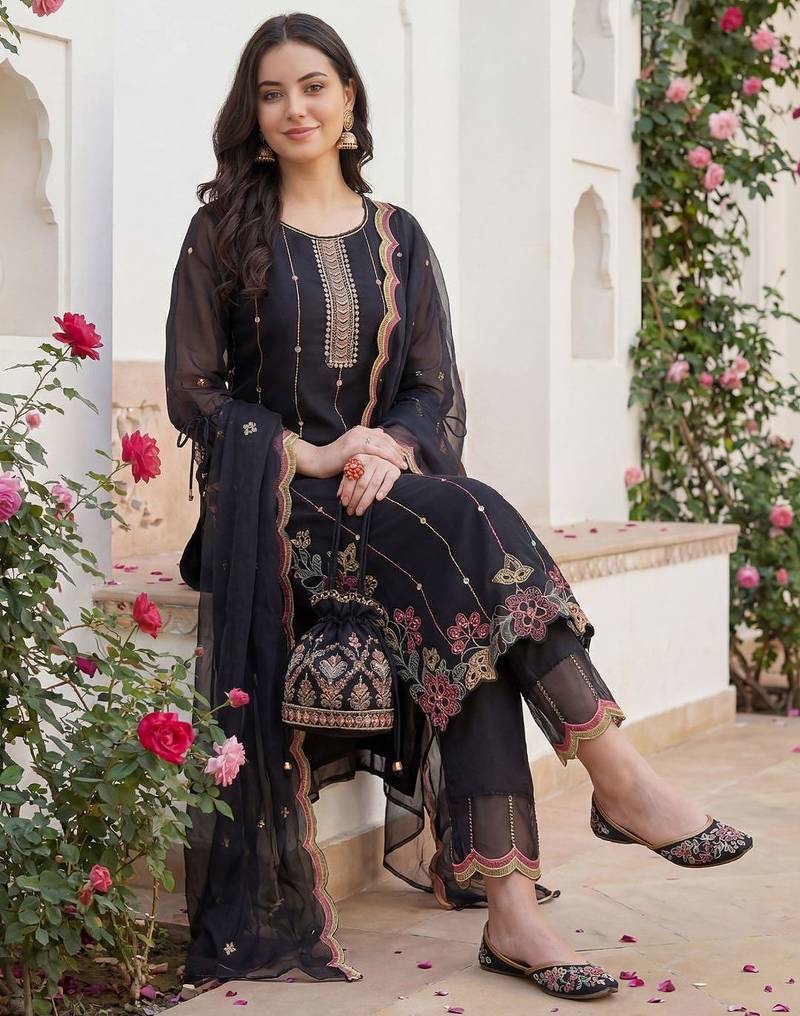 Women Floral Embroidered Regular Mirror Work Kurta with Trousers & With Dupatta