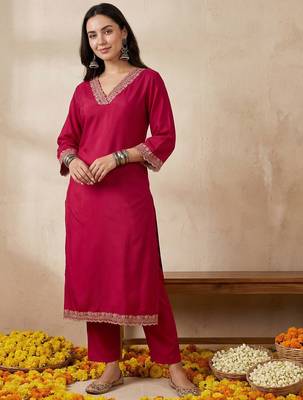 Women Ethnic Motifs Embroidered Regular Sequinned Kurta with Trousers 1