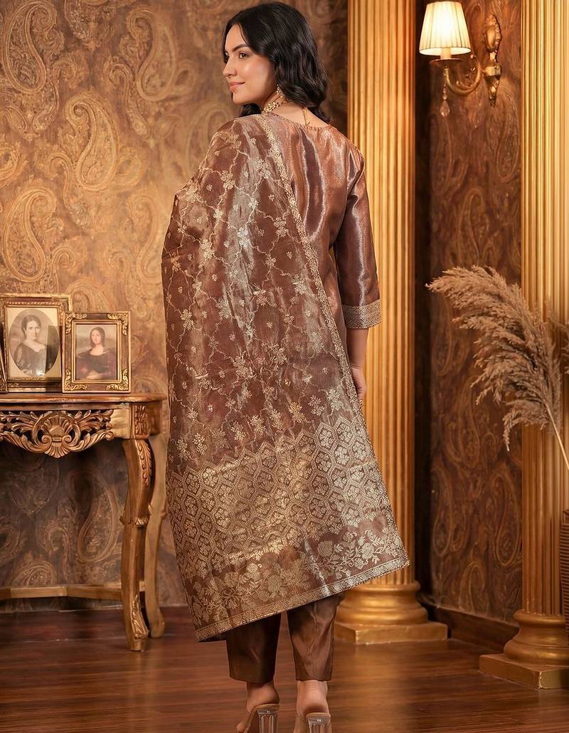 Women Floral Regular Kurta with Trousers & With Dupatta