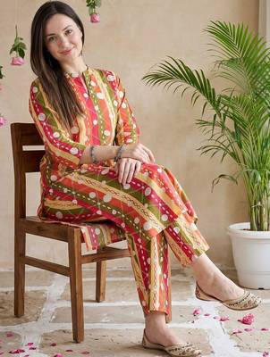 Women Printed Regular Pure Cotton Kurta with Palazzos 5