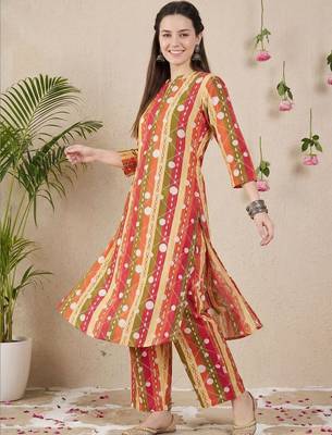 Women Printed Regular Pure Cotton Kurta with Palazzos 6