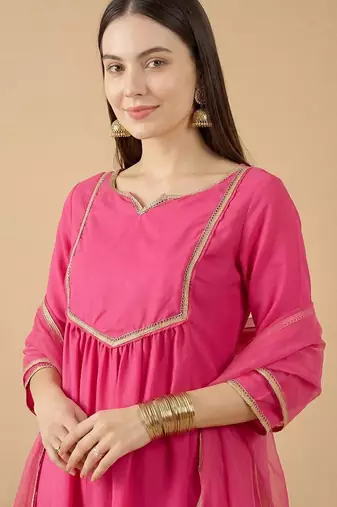 Women Regular Kurta with Trousers & With Dupatta