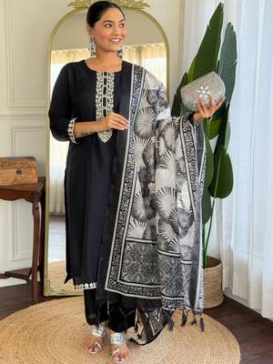 Women Ethnic Motifs Embroidered Regular Thread Work Kurta with Trousers & With Dupatta 1