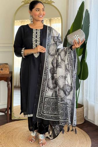 Women Ethnic Motifs Embroidered Regular Thread Work Kurta with Trousers & With Dupatta