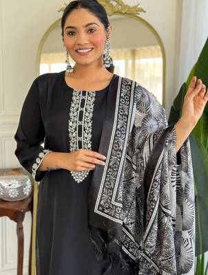 Women Ethnic Motifs Embroidered Regular Thread Work Kurta with Trousers & With Dupatta 3