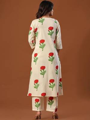 Women Floral Printed Regular Pure Cotton Kurta with Trousers 3