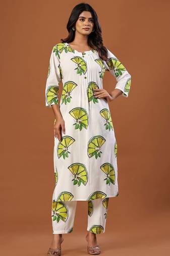 Women Printed Regular  Cotton Kurta with Trousers