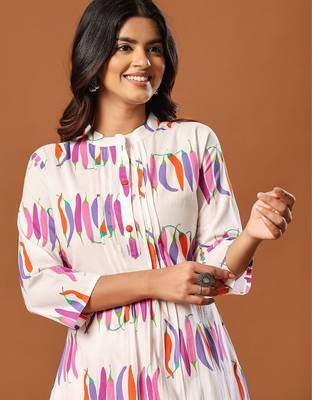 Women Printed Regular Pure Cotton Kurta with Trousers 4