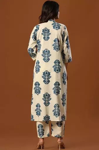 Women Floral Printed Regular Pure Cotton Kurta with Trousers
