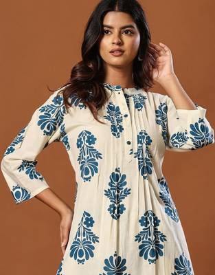 Women Floral Printed Regular Pure Cotton Kurta with Trousers 4