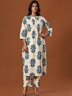 Women Floral Printed Regular Pure Cotton Kurta with Trousers 5