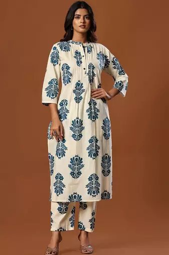 Women Floral Printed Regular Pure Cotton Kurta with Trousers