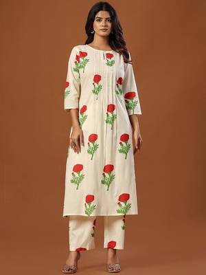 Women Floral Printed Regular Pure Cotton Kurta with Trousers 1