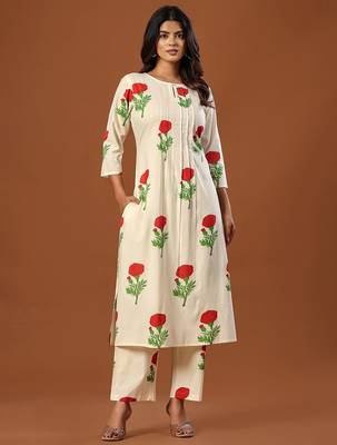 Women Floral Printed Regular Pure Cotton Kurta with Trousers 5