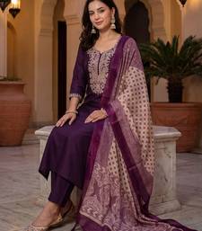 Women Ethnic Motifs Embroidered Regular Sequinned Kurta with Trousers & With Dupatta