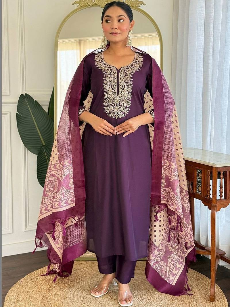 Women Ethnic Motifs Embroidered Regular Sequinned Kurta with Trousers & With Dupatta