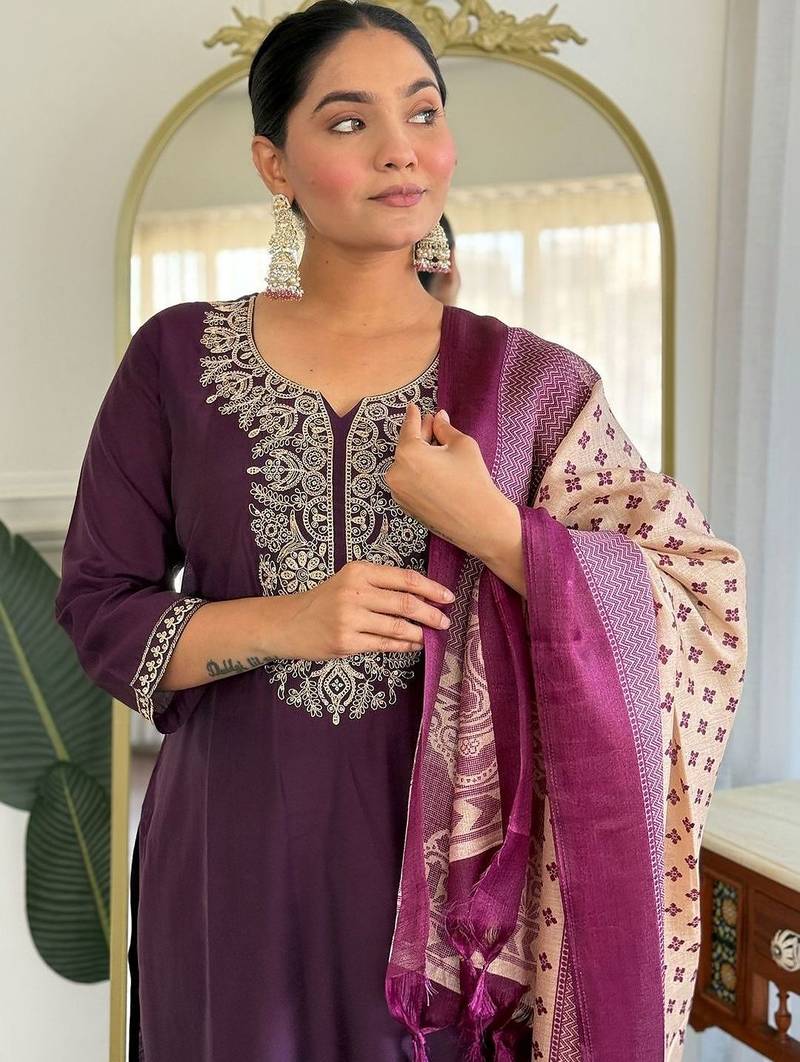 Women Ethnic Motifs Embroidered Regular Sequinned Kurta with Trousers & With Dupatta