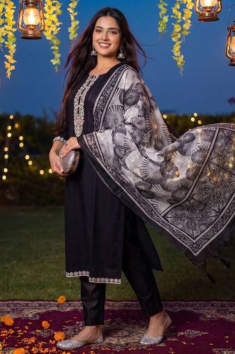 Women Ethnic Motifs Embroidered Regular Thread Work Kurta with Trousers & With Dupatta