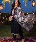 Women Ethnic Motifs Embroidered Regular Thread Work Kurta with Trousers & With Dupatta