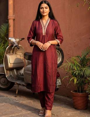 Women Regular Kurta with Trousers 1