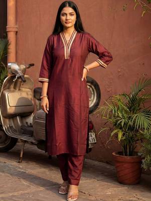 Women Regular Kurta with Trousers 6