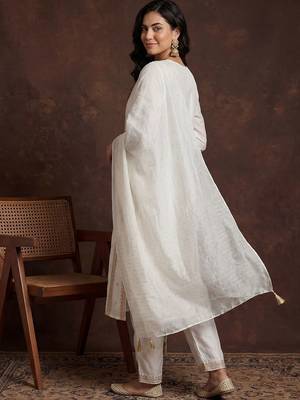 Women Ethnic Motifs Embroidered Regular Sequinned Kurta with Trousers & With Dupatta 4
