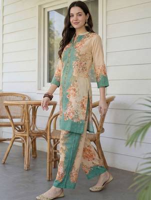 Women Floral Printed Regular Sequinned Kurta with Palazzos 3