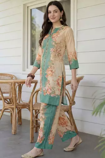 Women Floral Printed Regular Sequinned Kurta with Palazzos