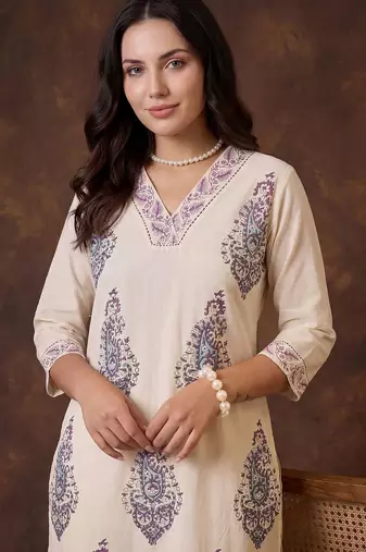 Women Paisley Printed Regular Thread Work Pure Cotton Kurta with Palazzos