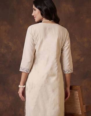 Women Paisley Printed Regular Thread Work Pure Cotton Kurta with Palazzos 4