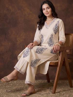 Women Paisley Printed Regular Thread Work Pure Cotton Kurta with Palazzos 5